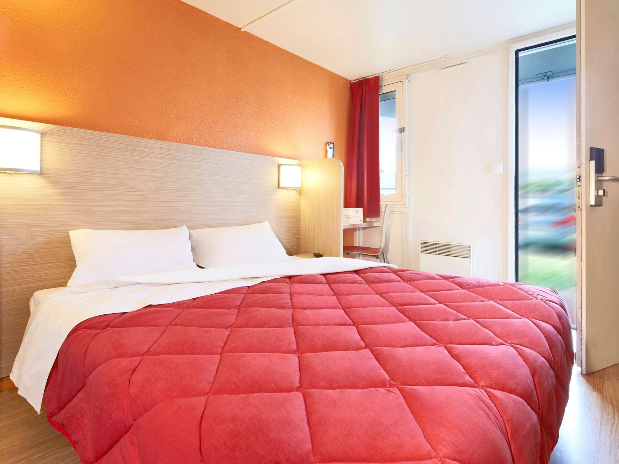 Premiere Classe St Quentin Saint-Quentin  Exteriör bild