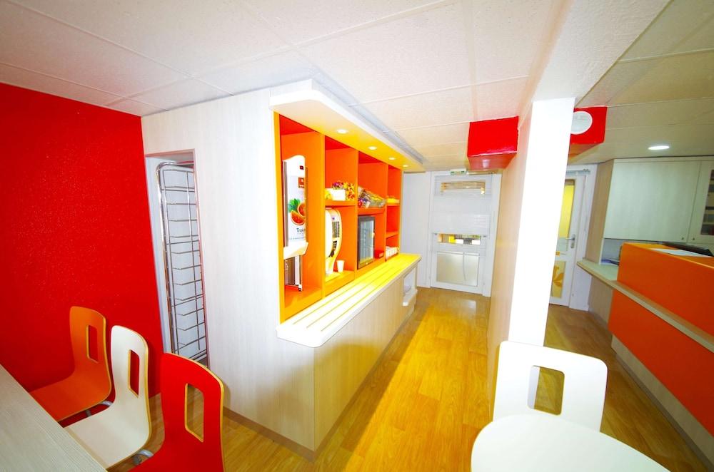Premiere Classe St Quentin Saint-Quentin  Exteriör bild