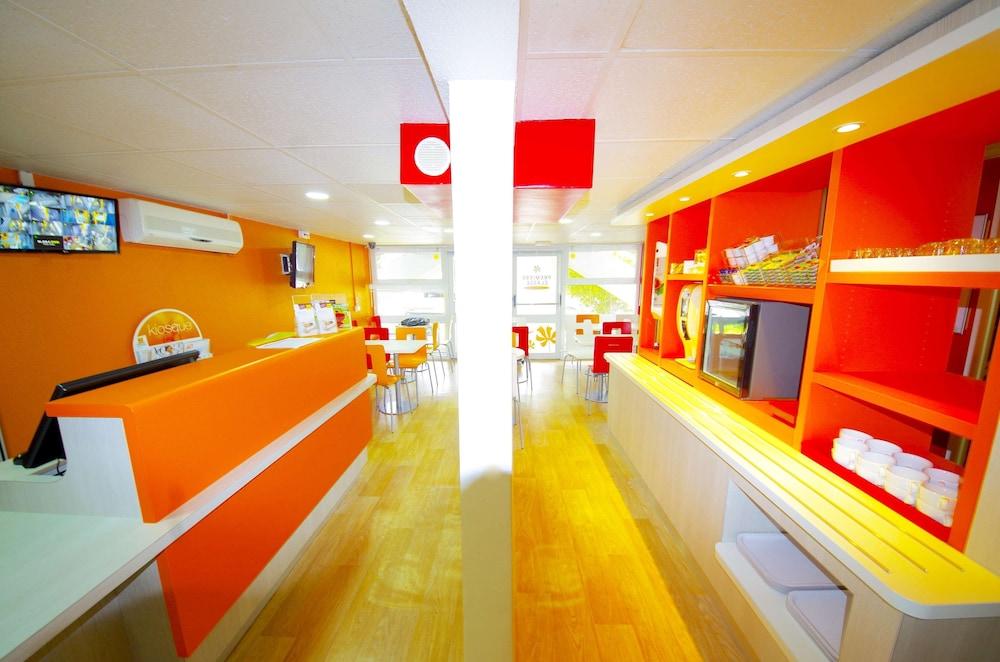 Premiere Classe St Quentin Saint-Quentin  Exteriör bild