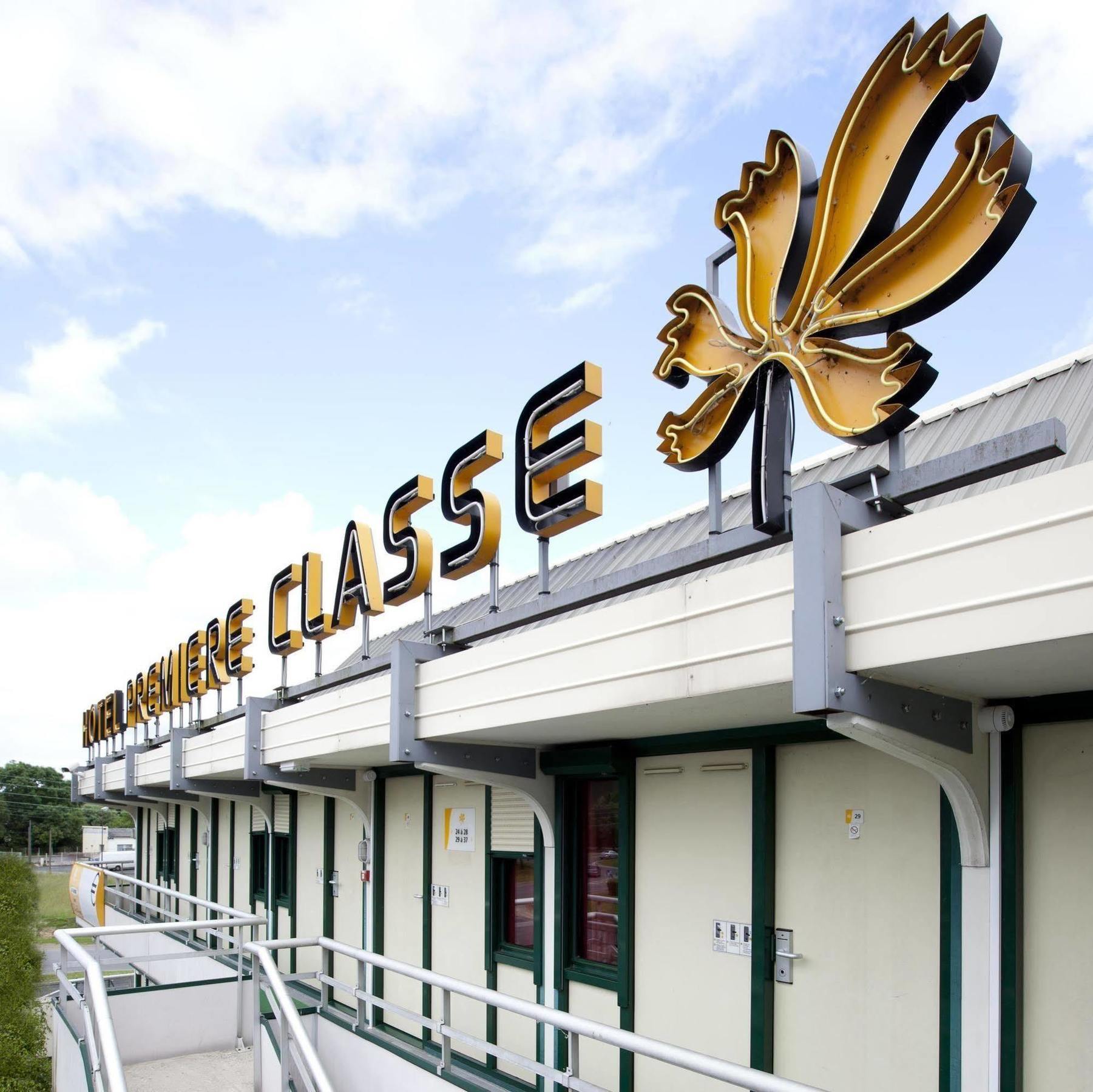 Premiere Classe St Quentin Saint-Quentin  Exteriör bild